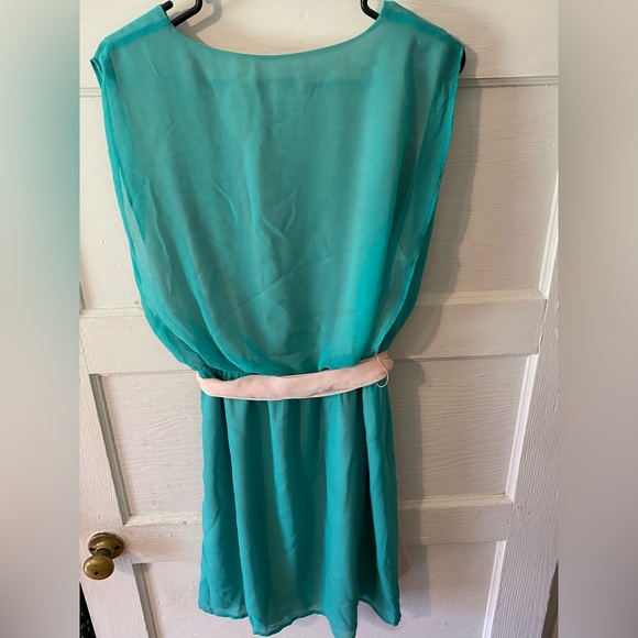 Joy Joy aqua colored dress with tan belt. Size large. - Picture 2 of 3